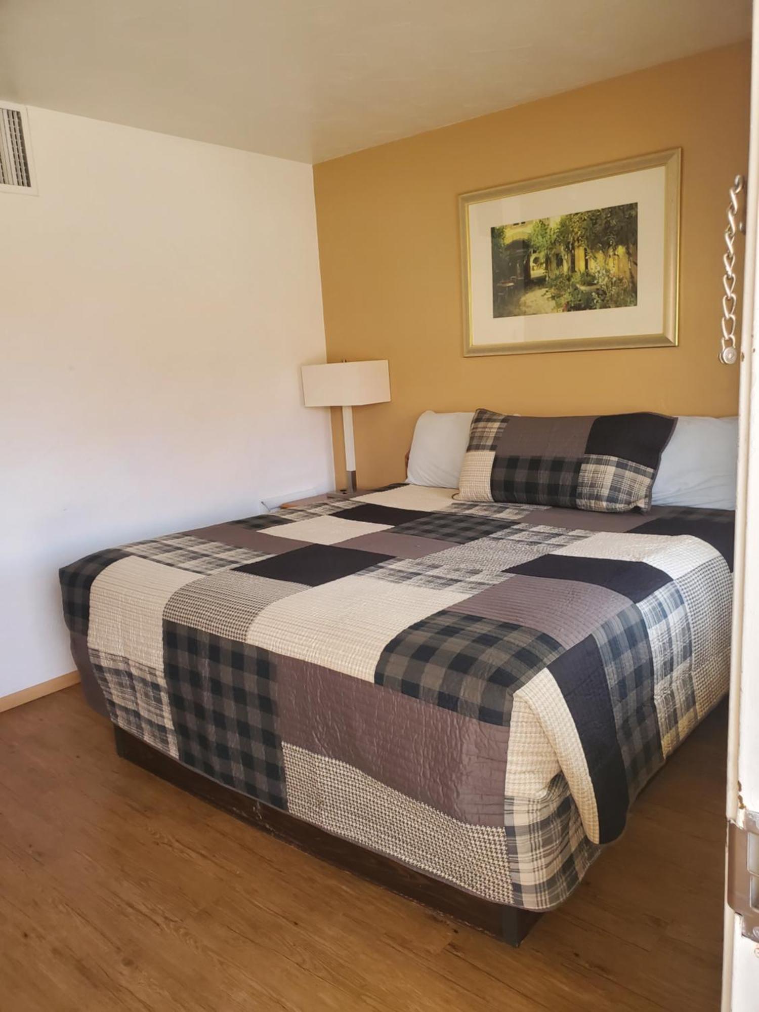 Motel Budget